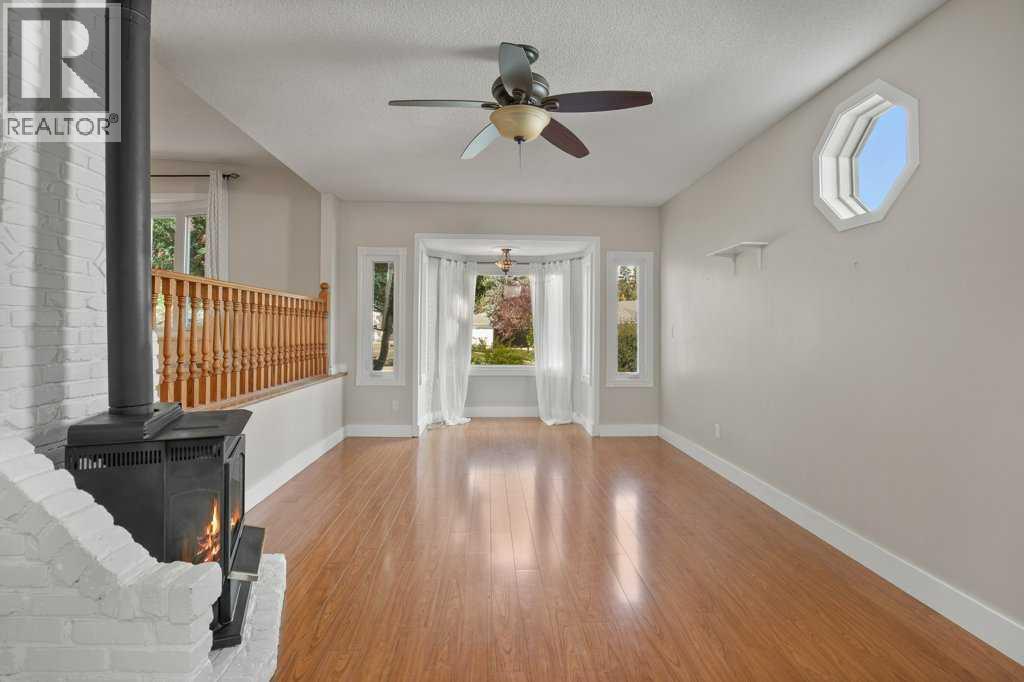 3721 44A Avenue - 37
