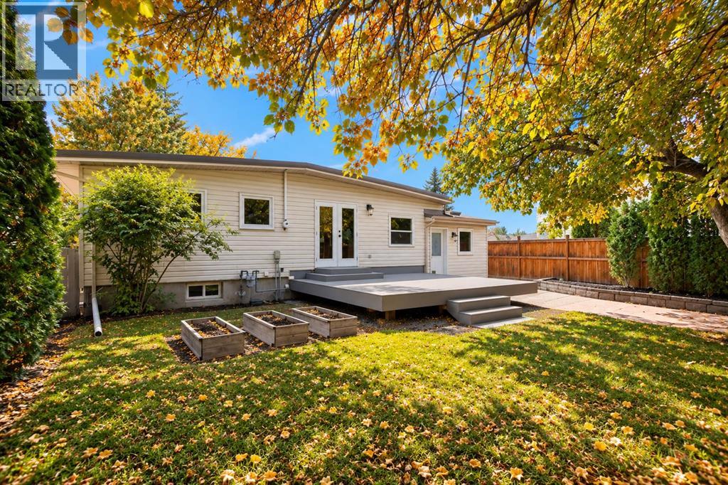 3721 44A Avenue - 9