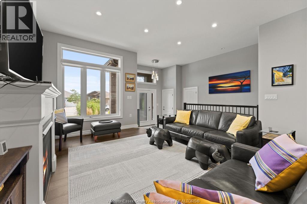 120 GOLFVIEW DRIVE - 11