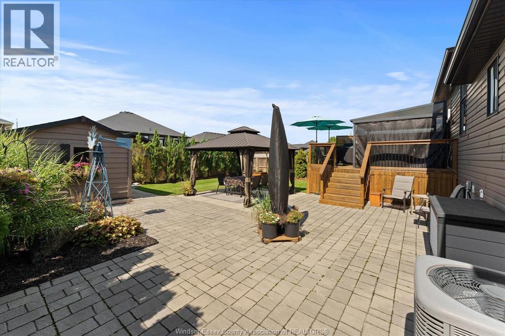 120 GOLFVIEW DRIVE - 36