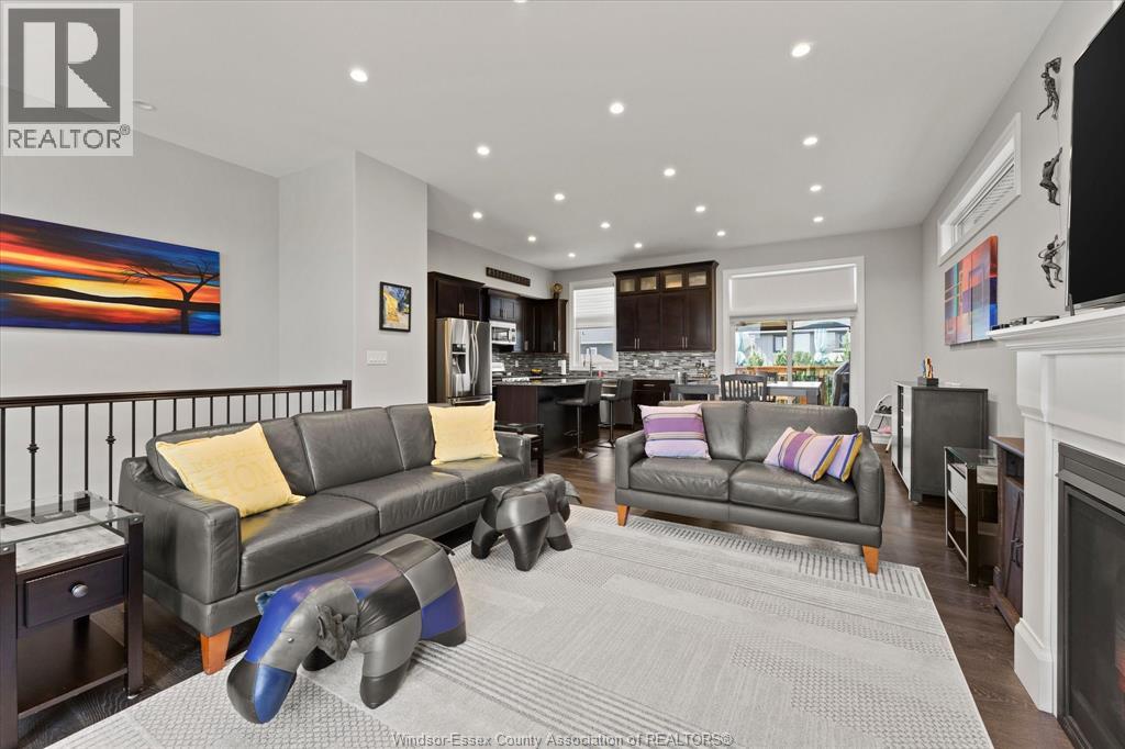 120 GOLFVIEW DRIVE - 9