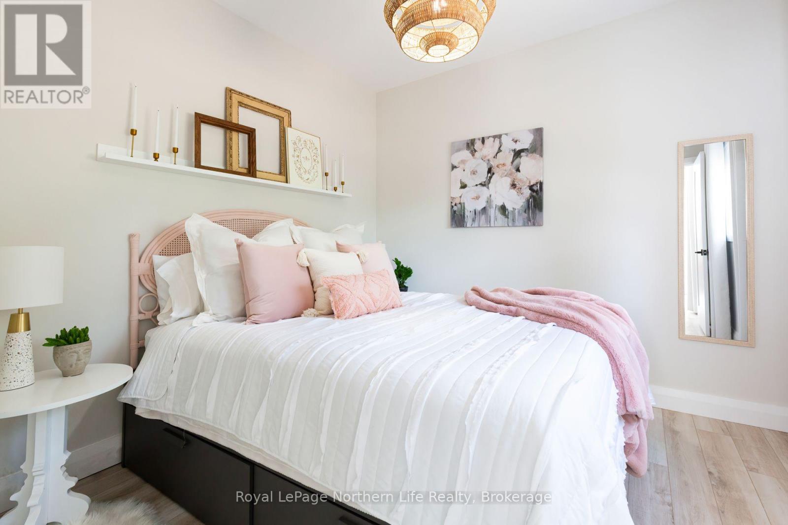 90 YOUNG DRIVE - Image 37