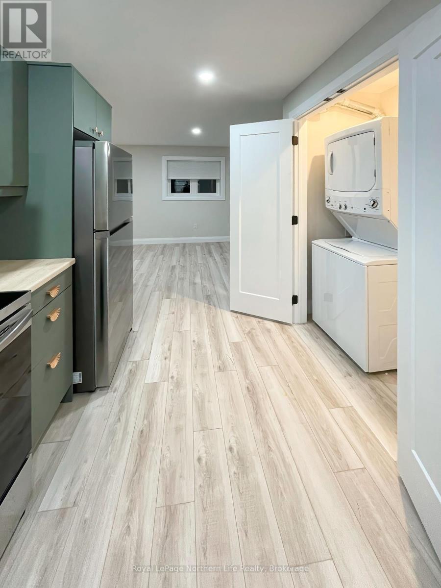 90 YOUNG DRIVE - Image 44