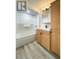 90 Young Drive, Powassan, ON P0H1Z0 Photo 48