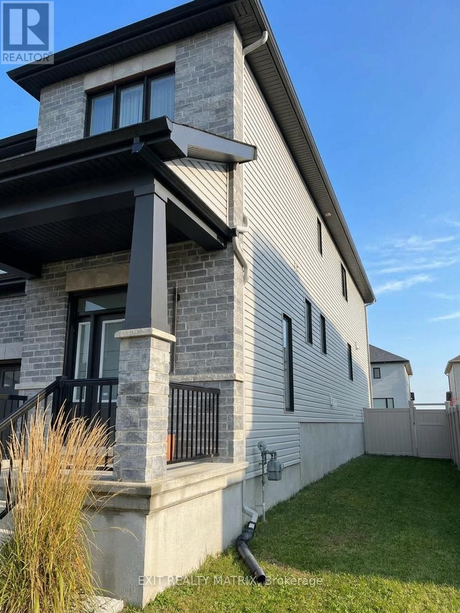 4 Bed, 3 Bath House for Sale in Russell – 865 COLOGNE STREET, Russell – MLS# X13805066 - Image 44