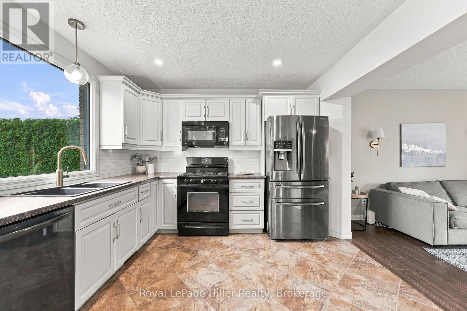 133 BRAEMAR CRESCENT - Image 12