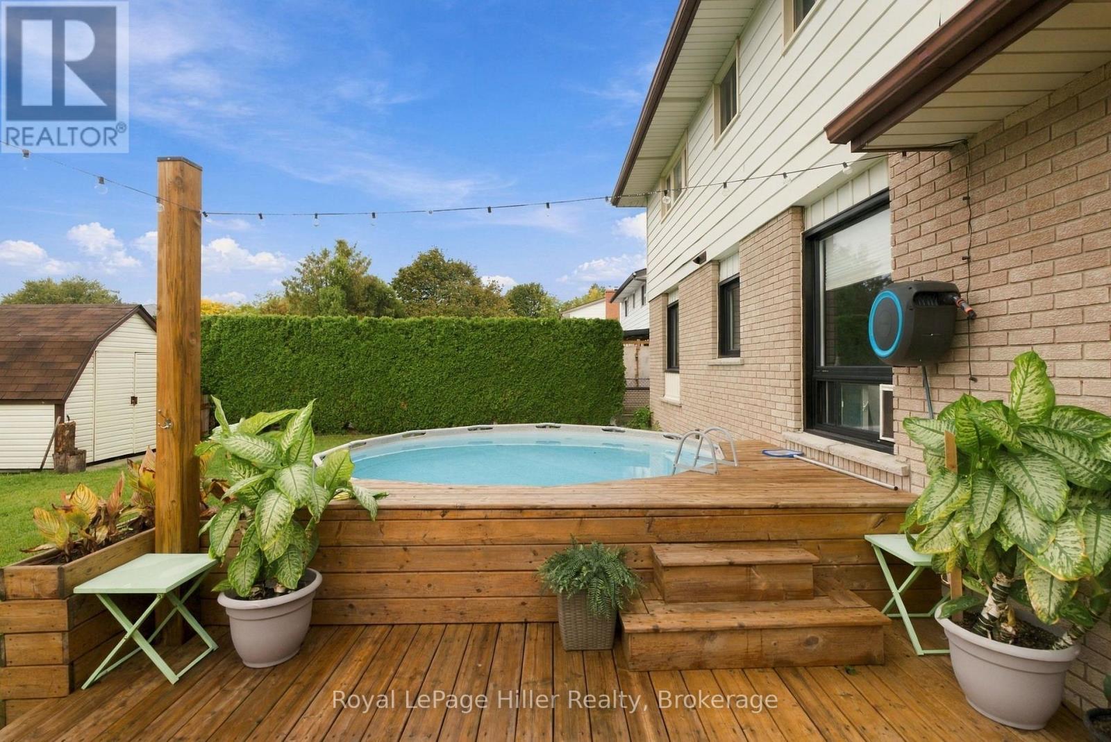 133 BRAEMAR CRESCENT - 42