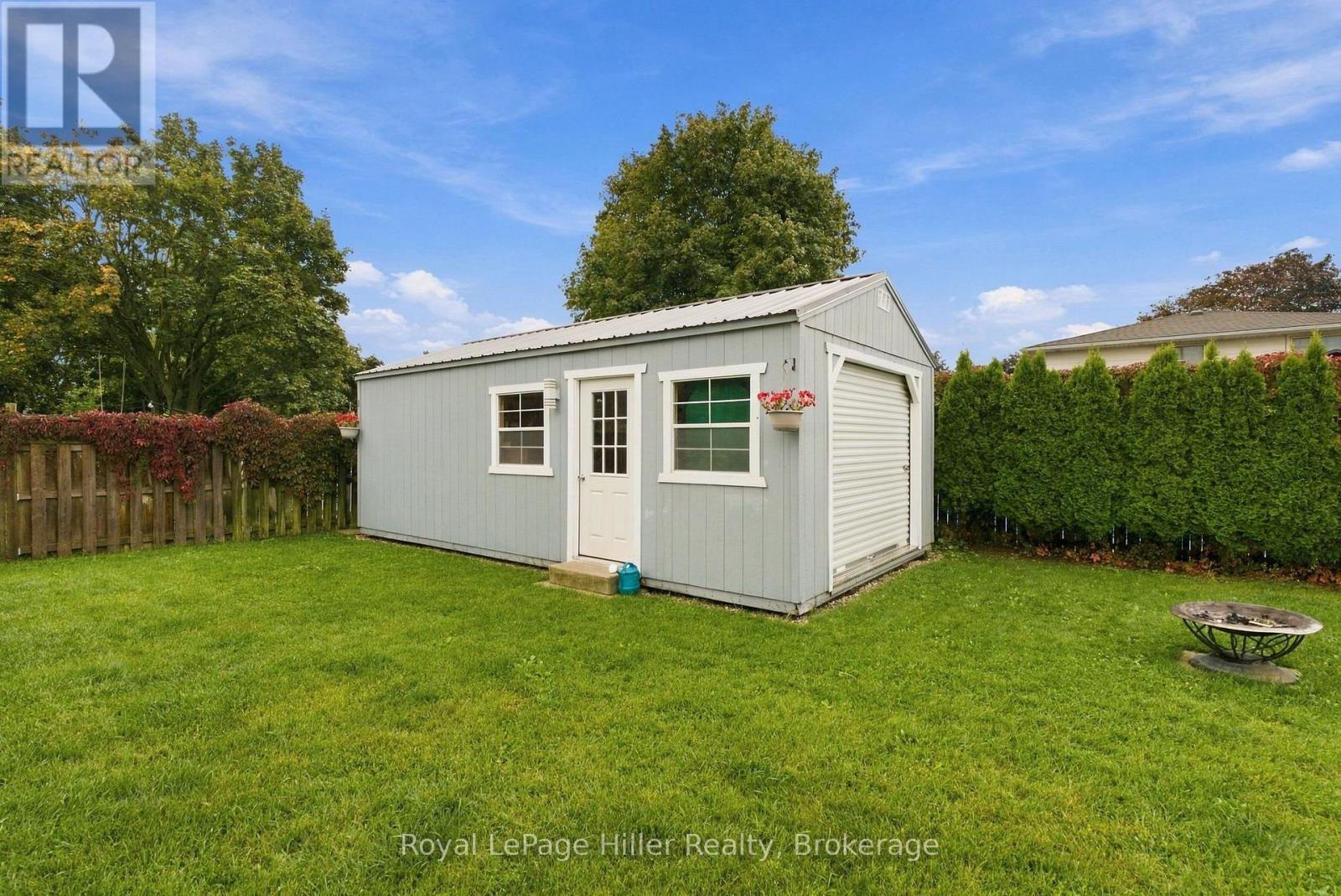 133 BRAEMAR CRESCENT - 43