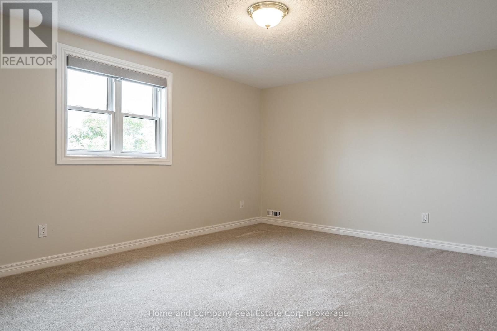 5 RIDGEWOOD CRESCENT - Image 29