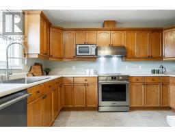 Laundry room - 5 Ridgewood Crescent, St  Marys, ON N4X1B2 Photo 11