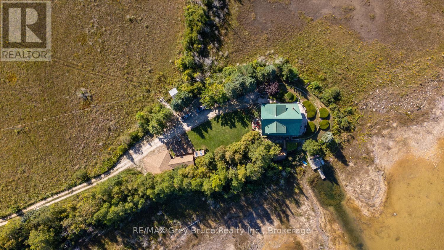 150 SHORELINE AVENUE - Image 33
