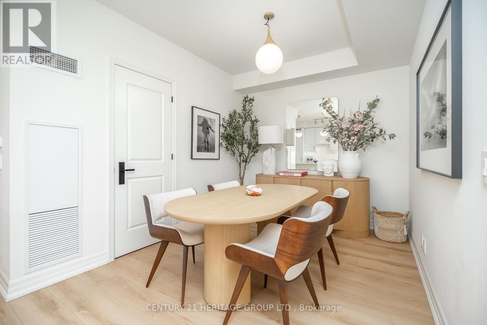 #1807 9075 JANE STREET - 21