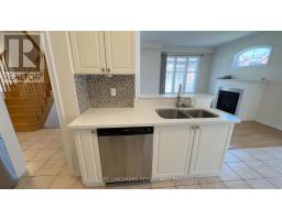 39 Pavlova Crescent, Richmond Hill, ON L4E0V8 Photo 10