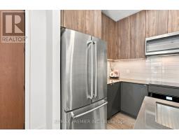 102 - 8 Walder Lane, Richmond Hill, ON L4S0P7 Photo 12
