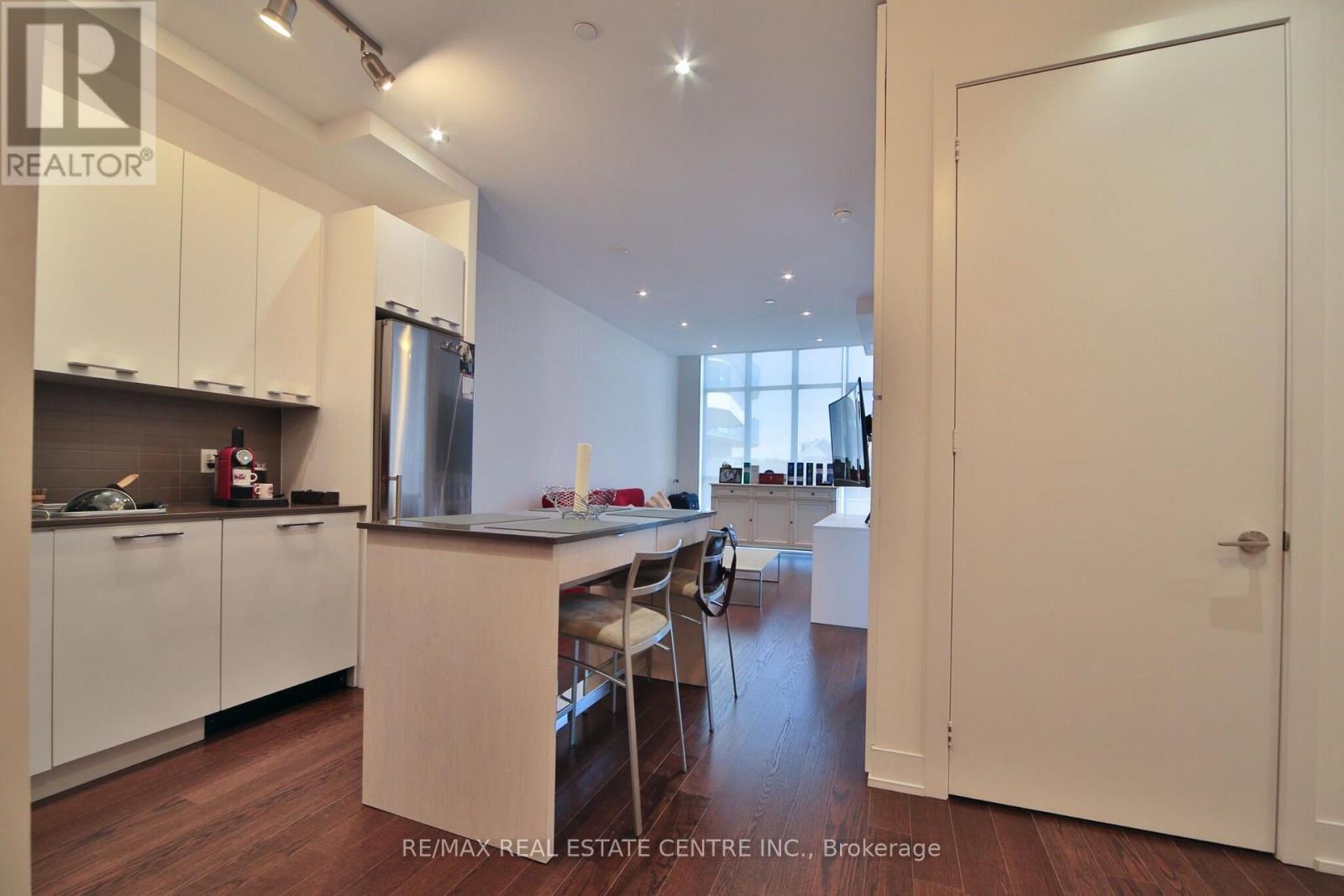 315- 9471 Yonge Street, Richmond Hill, ON photo 7