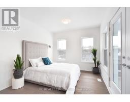 Mud room - 2 Yans Way, Markham, ON L3R0J8 Photo 6