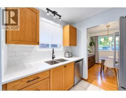 115 Chopin Drive, Kitchener, ON N2M2G3 Photo 12