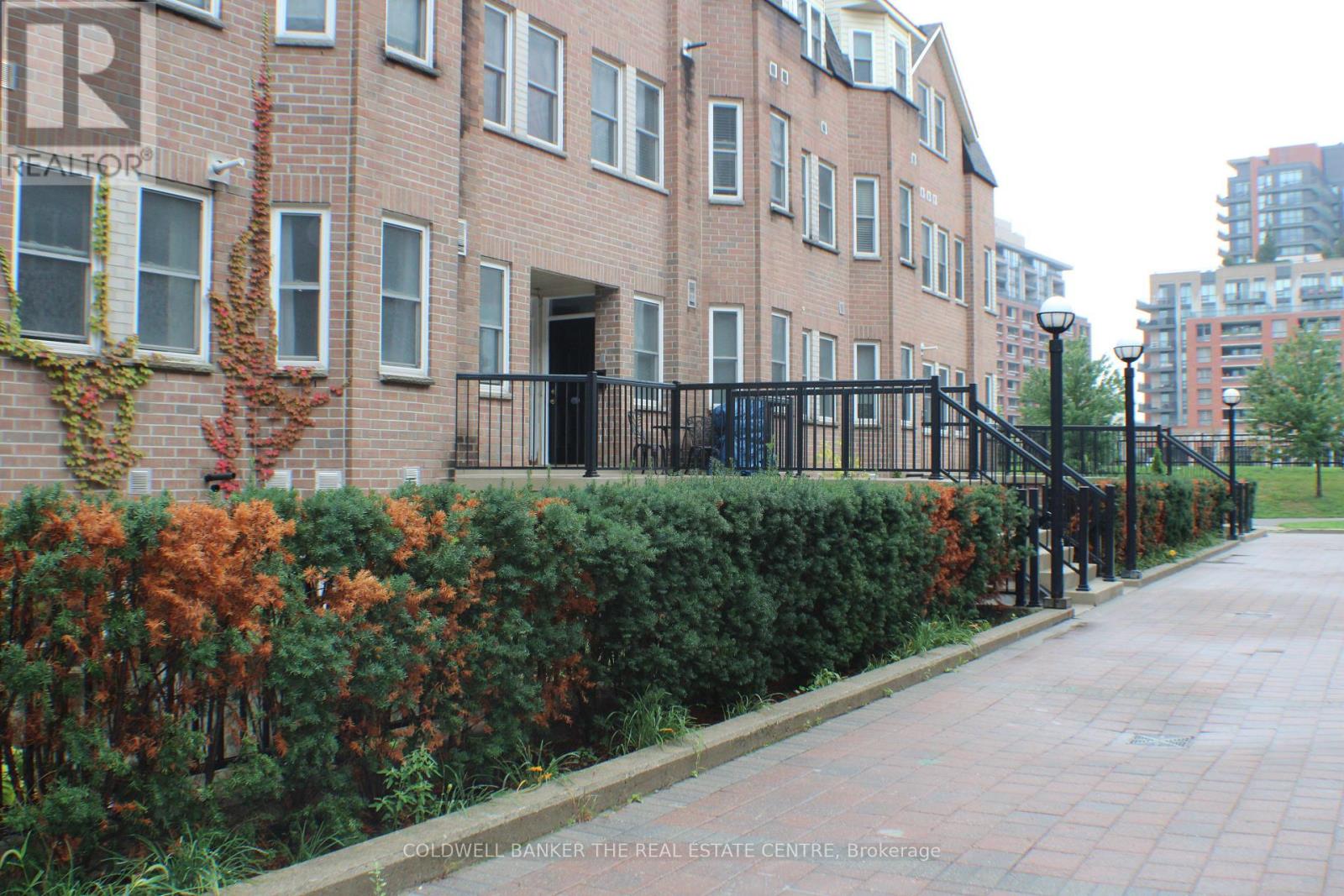 #137 760 LAWRENCE AVENUE W - 11