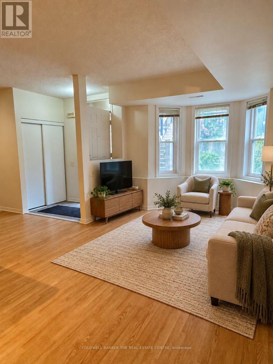 #137 760 LAWRENCE AVENUE W - 7