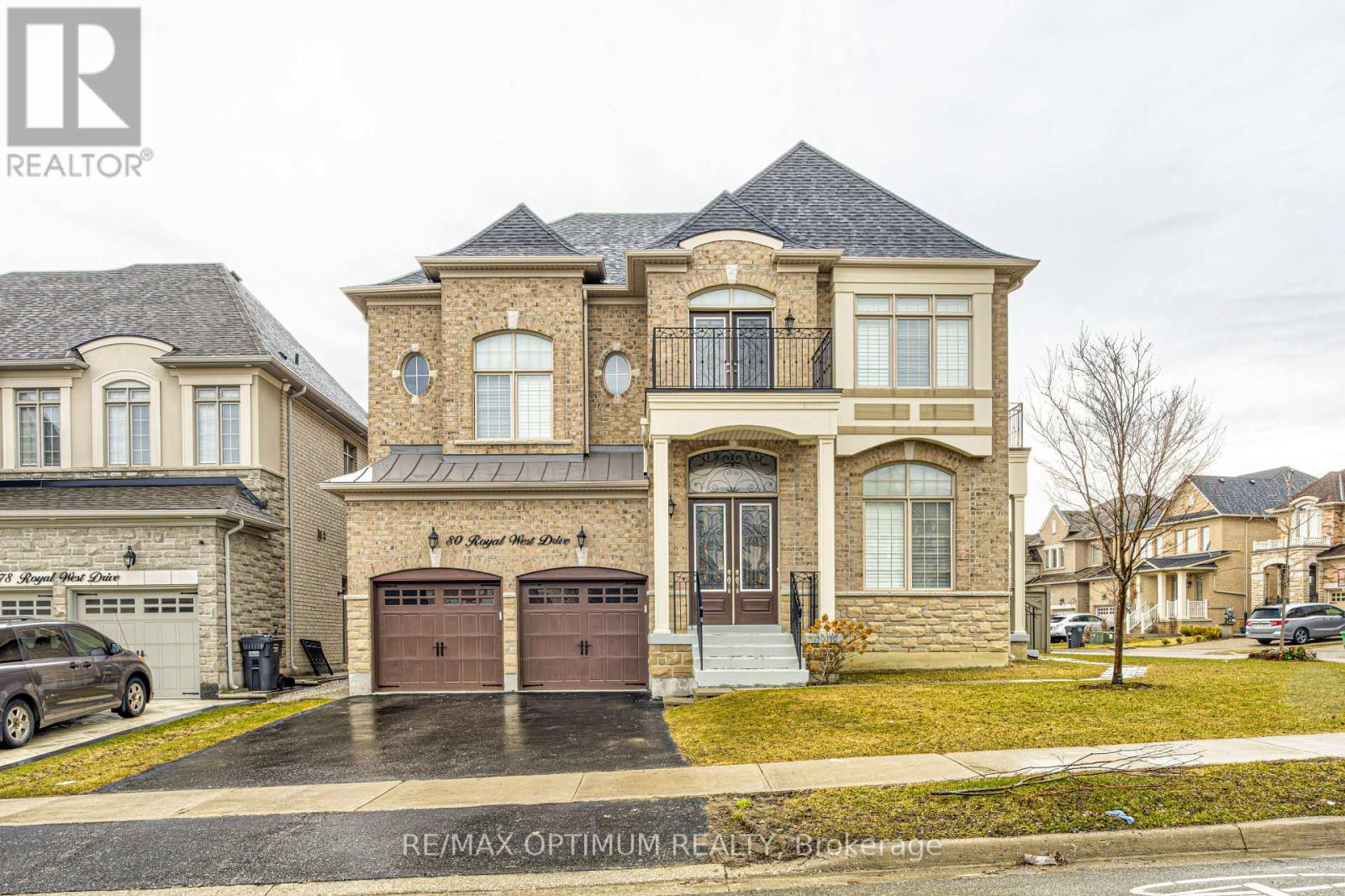 80 Royal West Drive, Brampton, ON photo 1