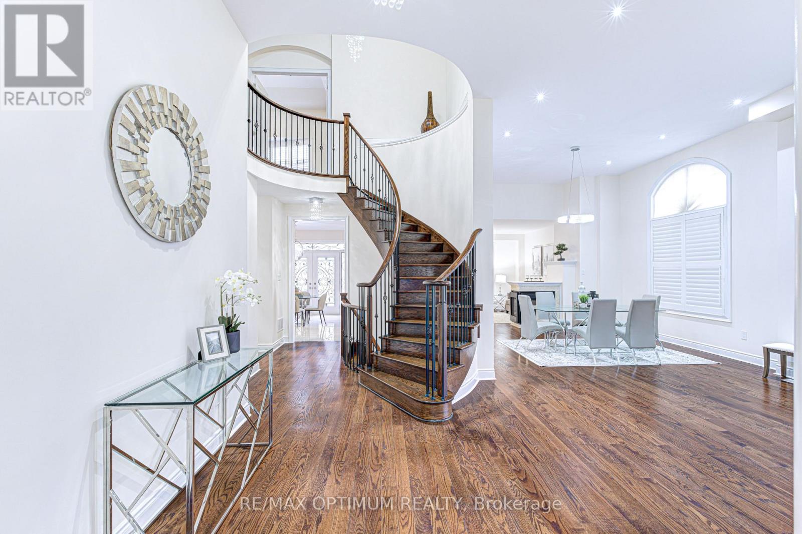 80 Royal West Drive, Brampton, ON photo 10