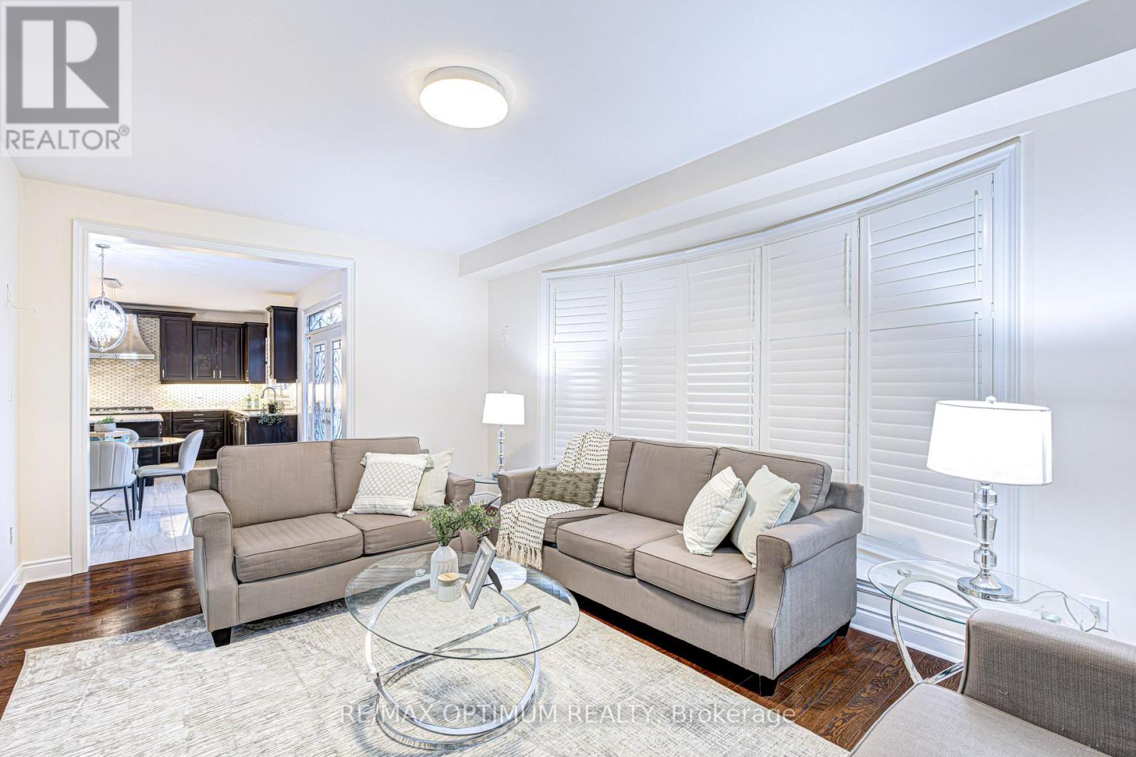 80 Royal West Drive, Brampton, ON photo 13