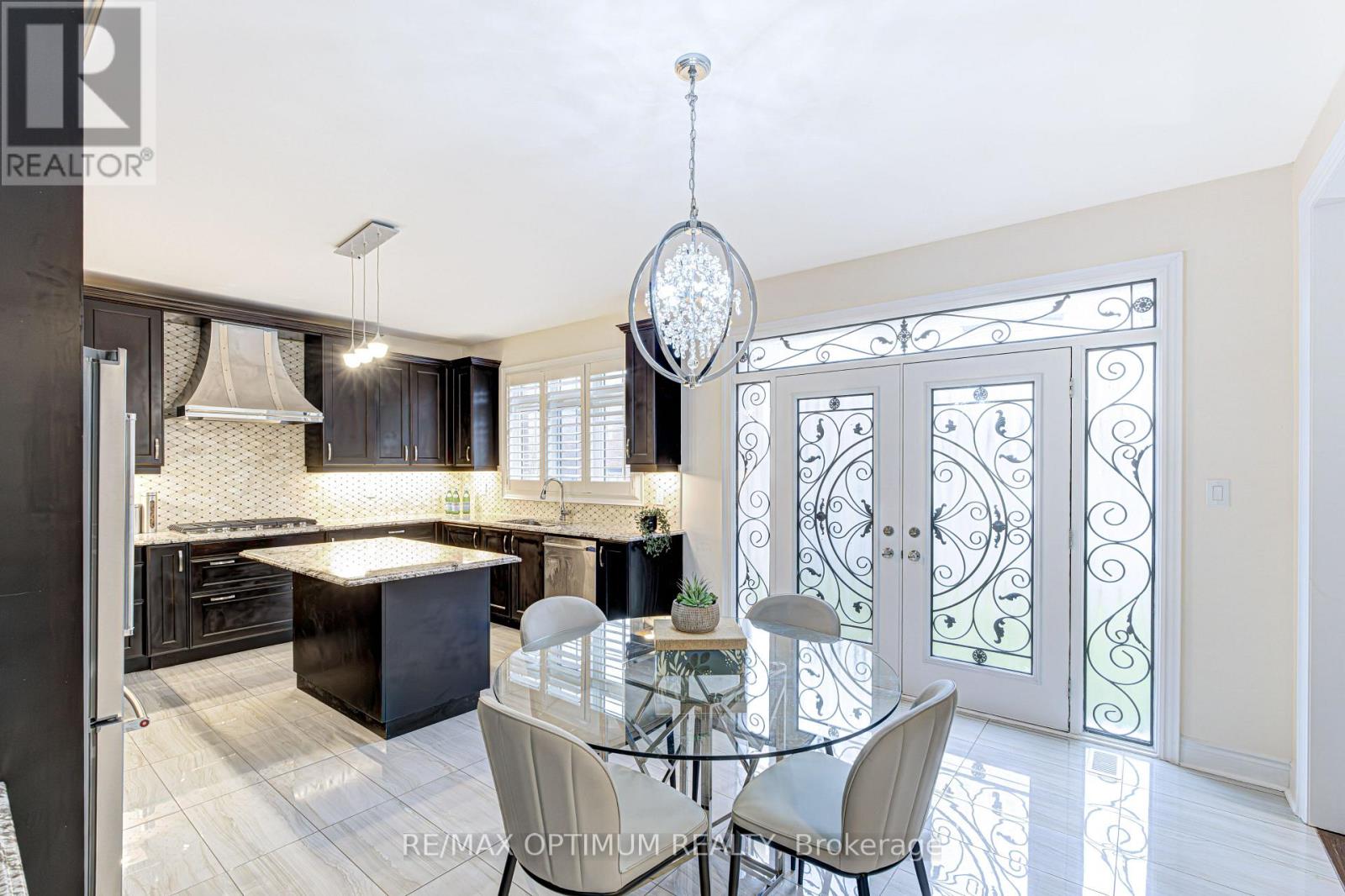 80 Royal West Drive, Brampton, ON photo 15