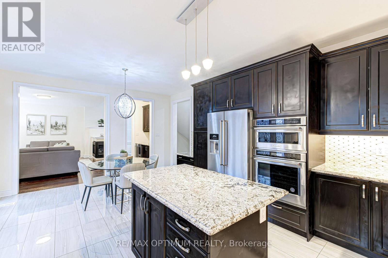 80 Royal West Drive, Brampton, ON photo 18