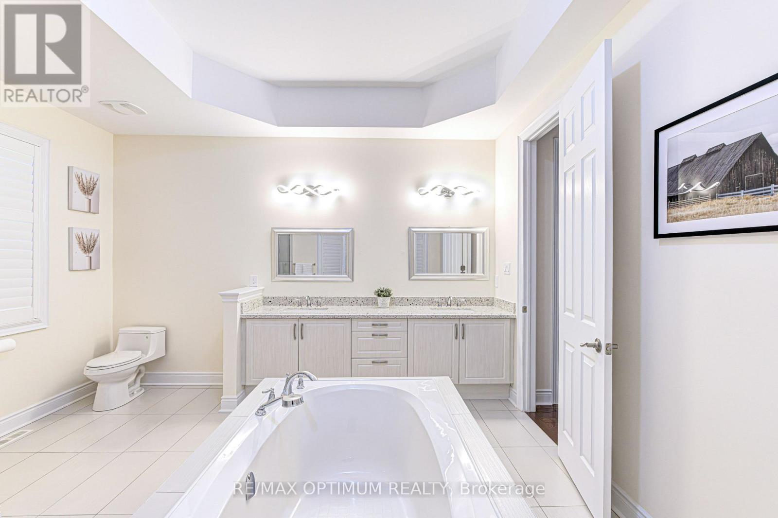 80 Royal West Drive, Brampton, ON photo 27