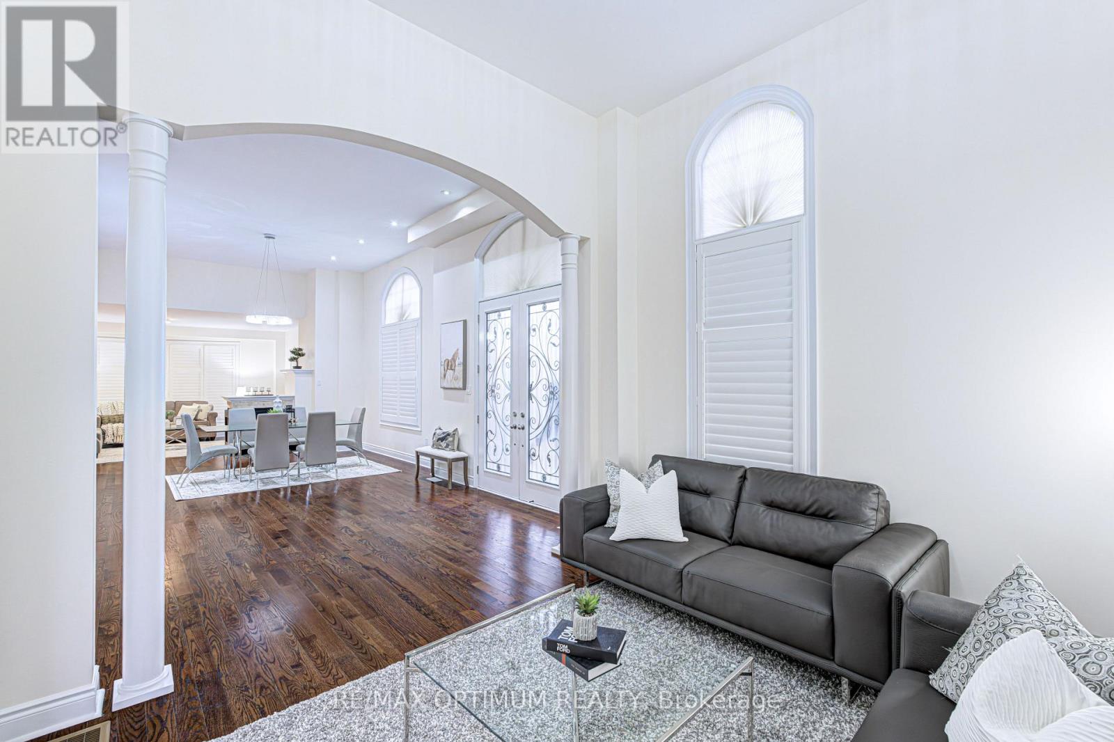 80 Royal West Drive, Brampton, ON photo 8