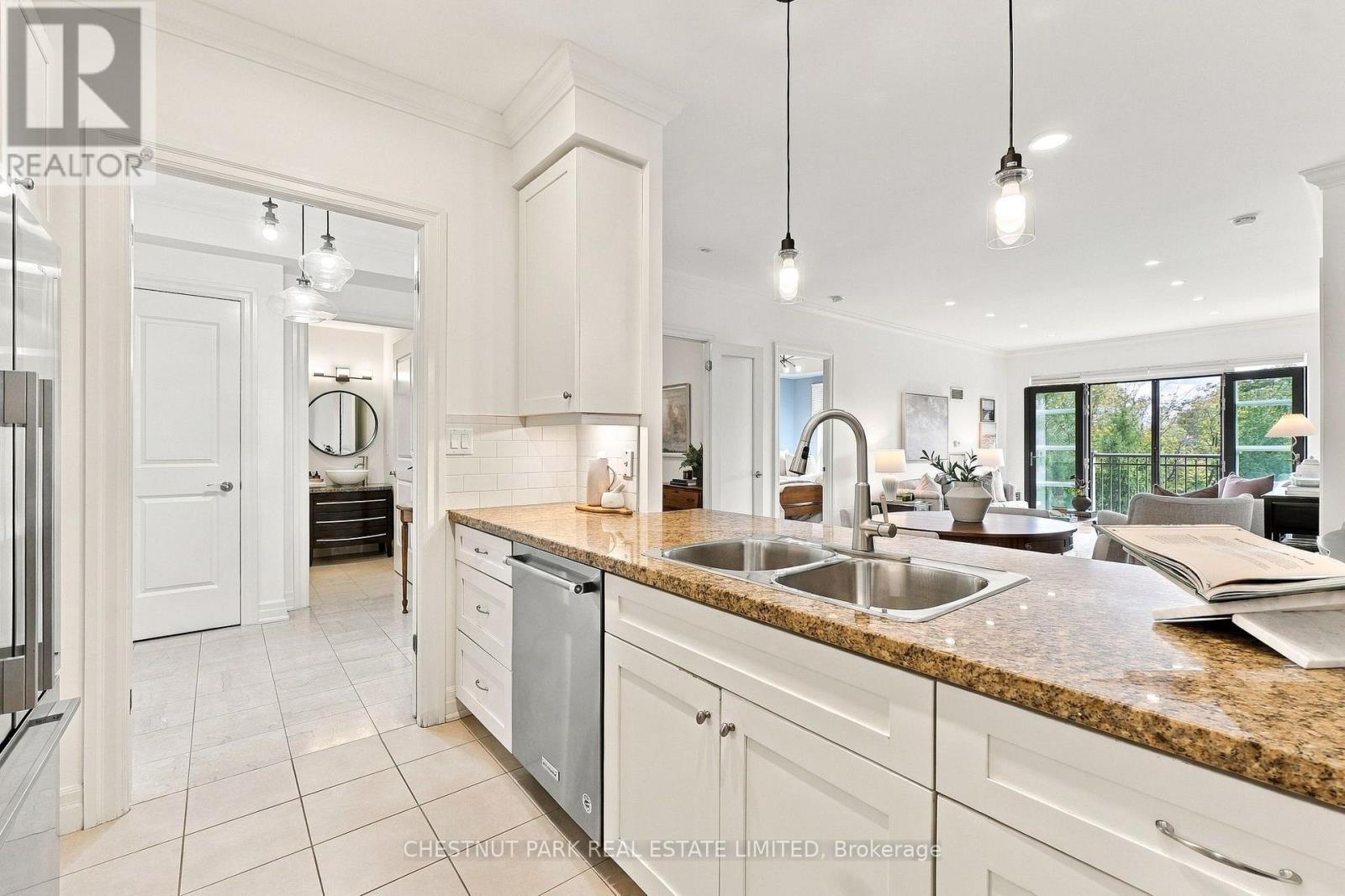 305- 2855 Bloor Street West, Toronto, ON photo 5
