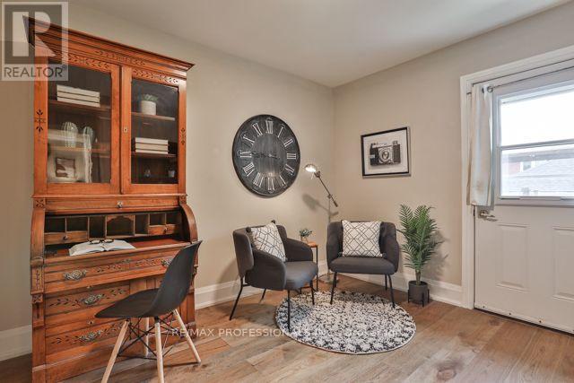 17 Loney Avenue, Toronto, ON photo 16