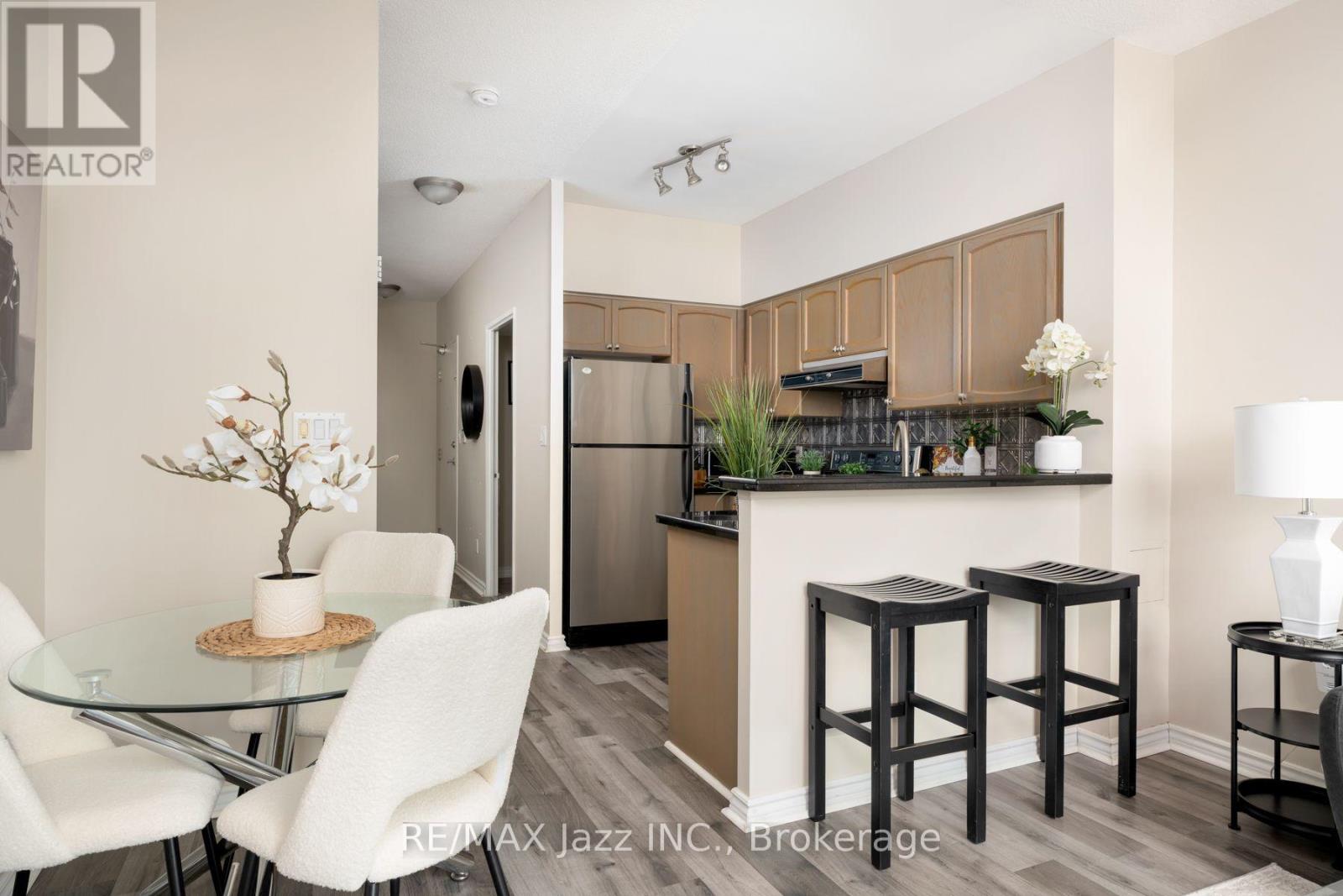 #609 200 MANITOBA STREET - 11