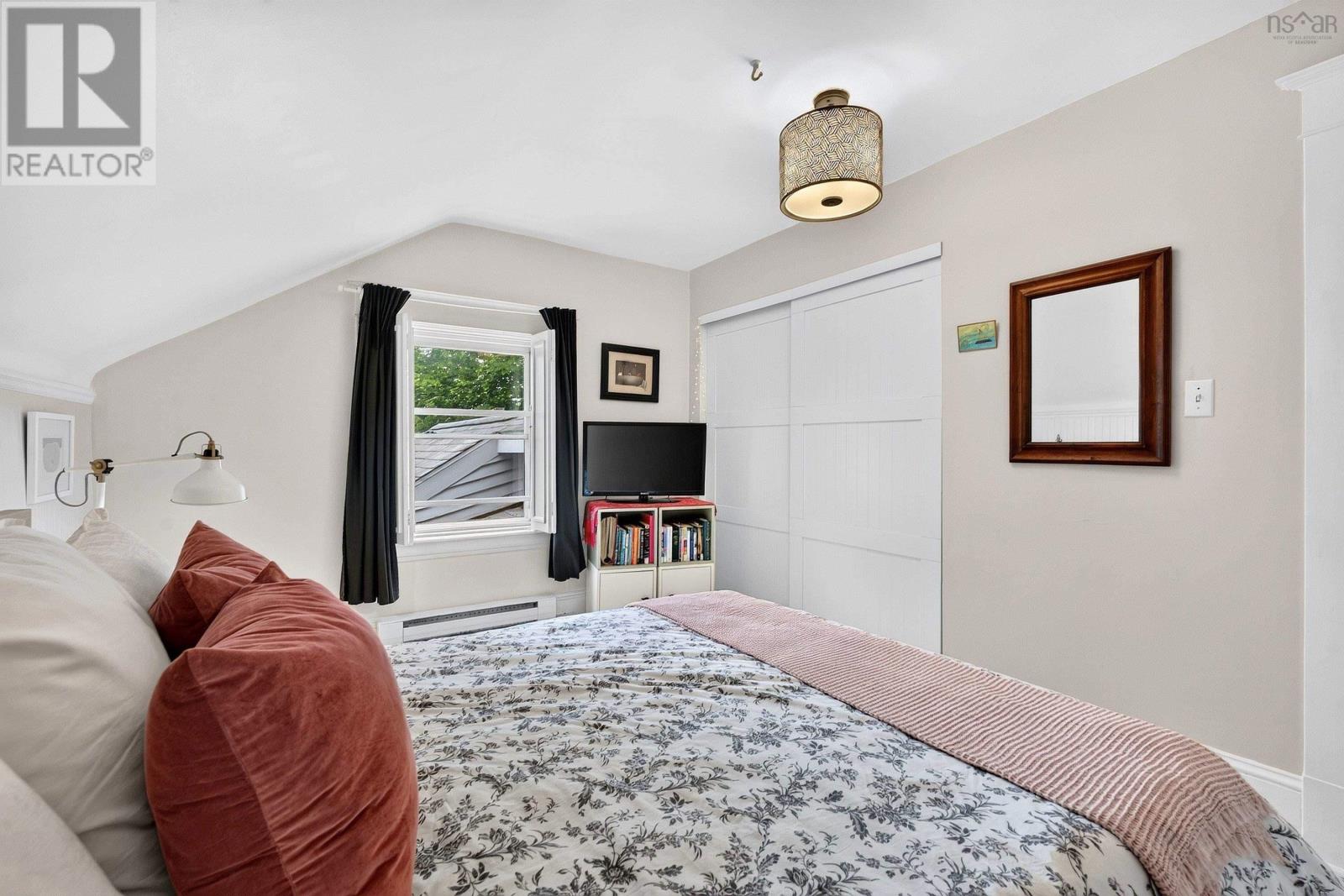 10 Braeburn Road - Image 19