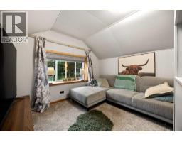 35 Bracken Point, Bragg Creek, AB T0L0C5 Photo 16