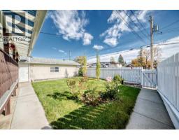 1040 Motherwell Road NE - photo 30