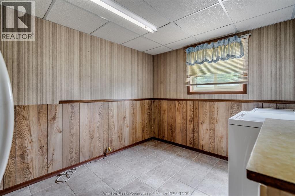 1379 Oxford Ave - 26