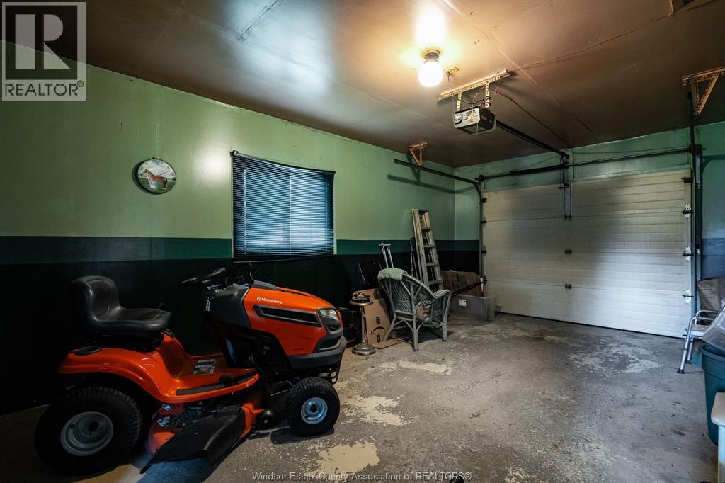 1379 Oxford Ave - 39