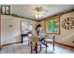 Kitchen - 1379 Oxford Ave, Kingsville, ON N9Y2G7 Photo 10