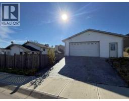 4pc Bathroom - 1 Pickering Close, Sylvan Lake, AB T4S1K2 Photo 9