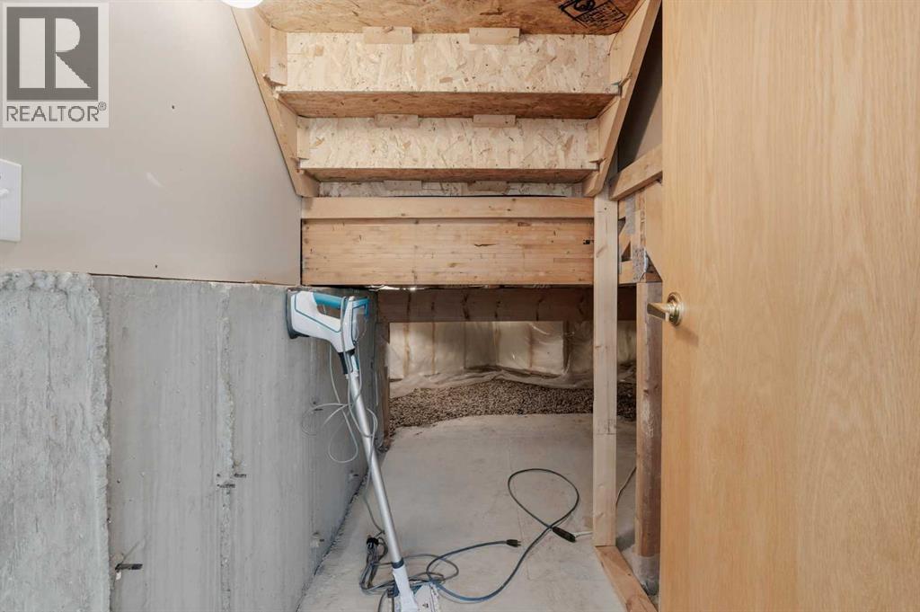 115 Cougar Road N - Image 26