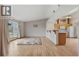 115 Cougar Road N - photo 4