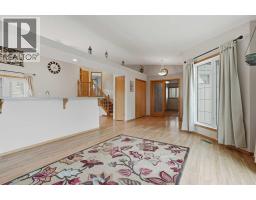 115 Cougar Road N - photo 5