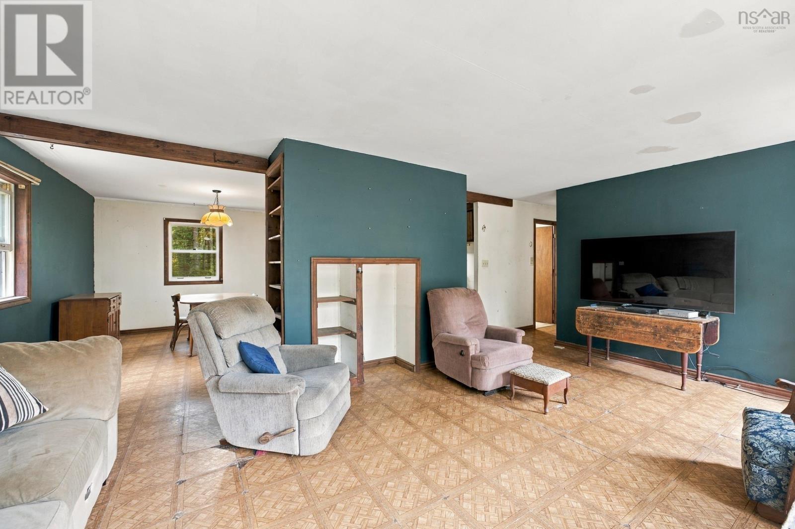 12361 Highway 8 - Image 10
