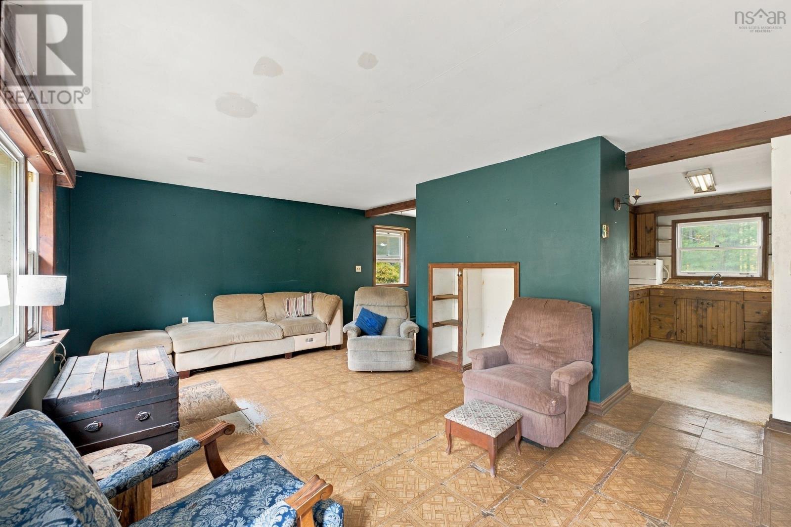 12361 Highway 8 - 8