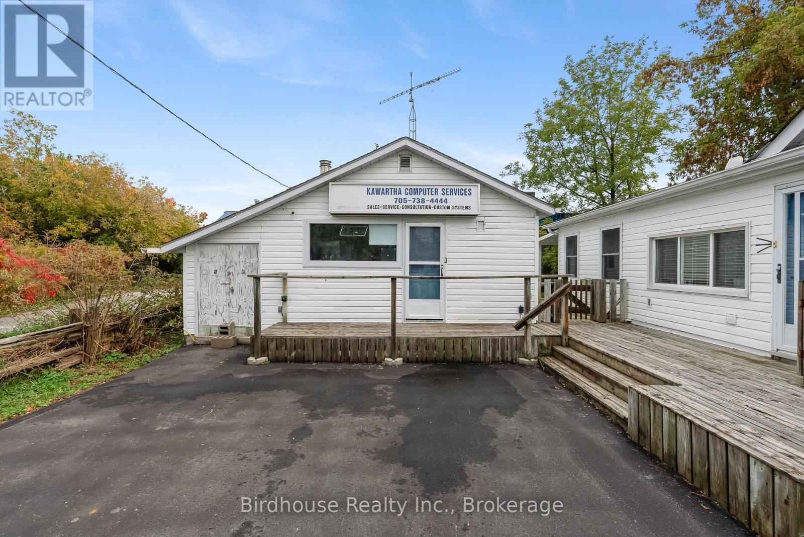 147 East Street North, Kawartha Lakes, ON photo 24