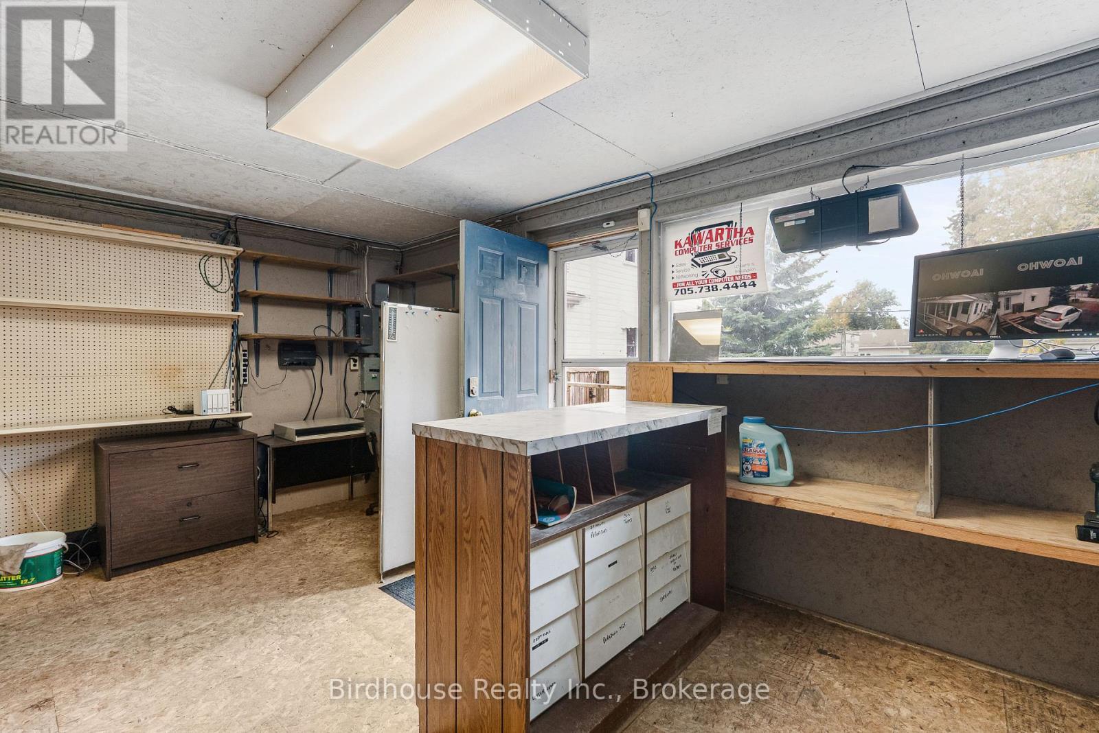 147 EAST STREET N - 26