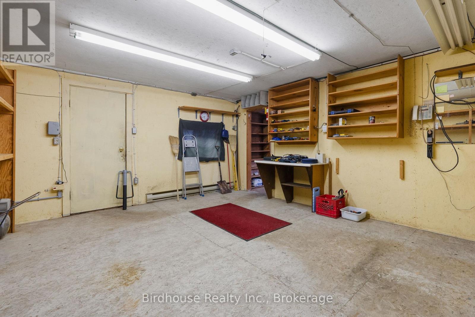 147 EAST STREET N - 28