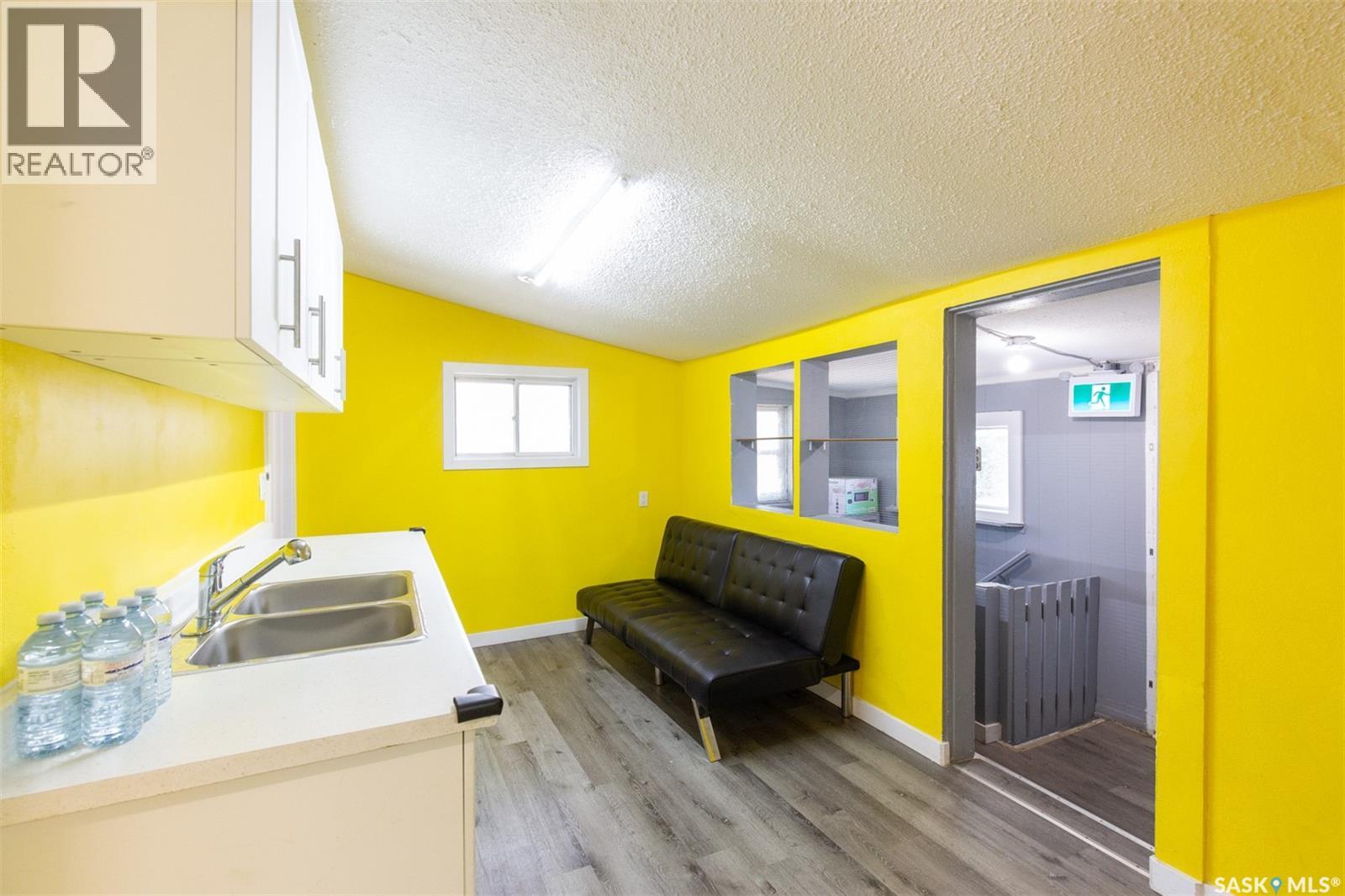 443 Lillooet STREET W, Moose Jaw — photo 8