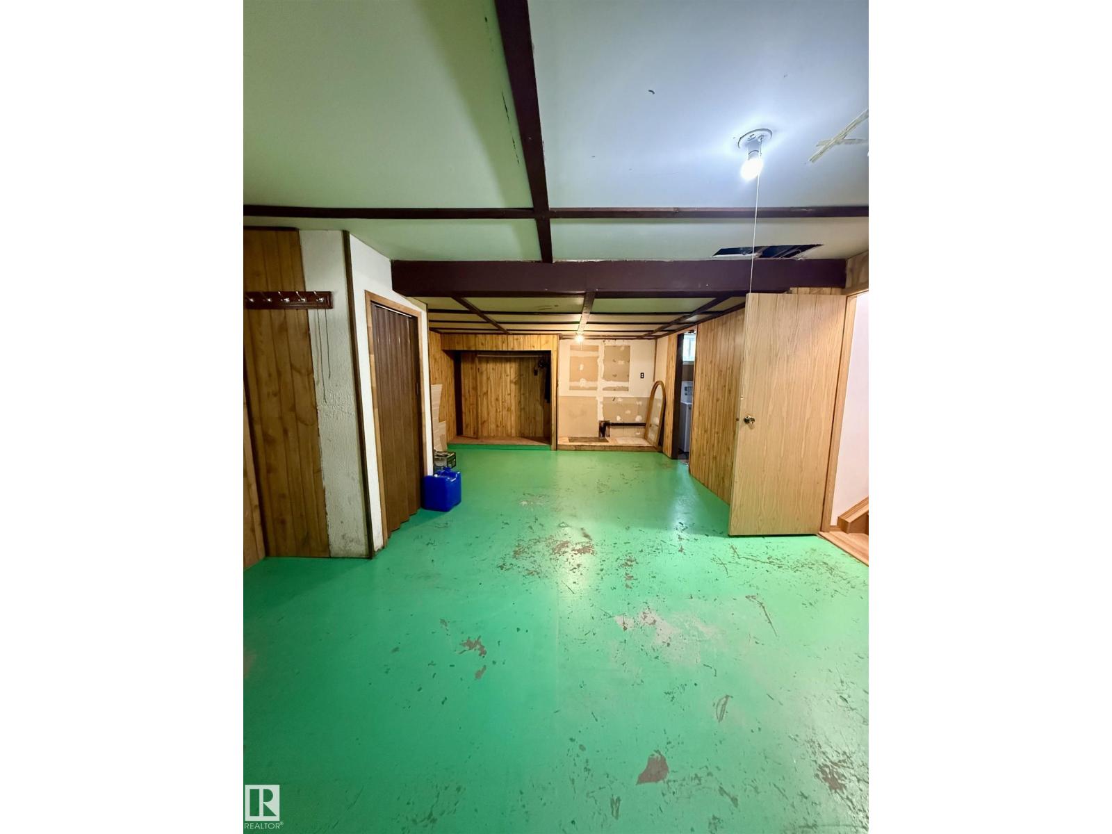 42204B TWP RD 624 - 20